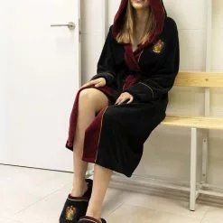 Bata De Gryffindor Para Adulto - Harry Potter -Complementos Ventas bata de gryffindor para adulto harry potter 3