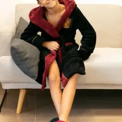 Bata De Gryffindor Para Niños - Harry Potter -Complementos Ventas bata de gryffindor para ninos harry potter 10