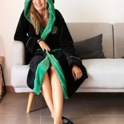 Bata De Slytherin Para Adulto - Harry Potter 18 Bata De Slytherin Para Adulto - Harry Potter -Complementos Ventas bata de slytherin para adulto harry potter 4