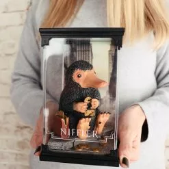 Figura De Escarbato Animales Fantásticos Y Dónde Encontrarlos 19 X 11 Cm -Complementos Ventas figura de escarbato animales fantasticos y donde encontrarlos 19 x 11 cm 2